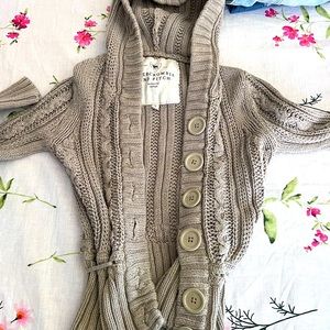 Girls, Abercrombie, and Fitch button up hooded sweater